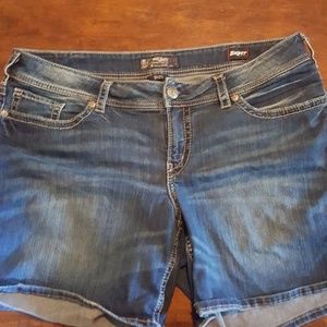 Silver size 20 shorts